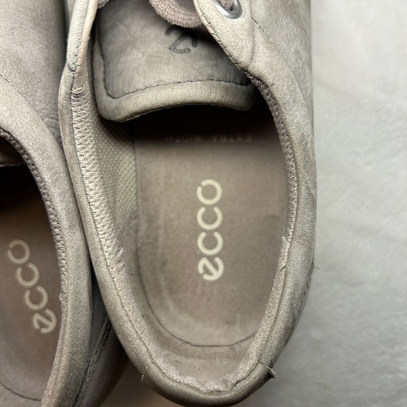 ECCO Women's Taupe Leather Sneakers - Picture 3 of 6